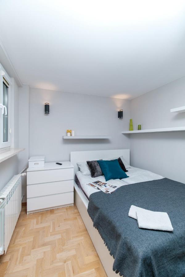 Apartament Inside Solec Ii